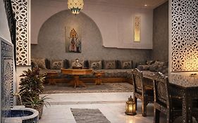 Riad Darnooz